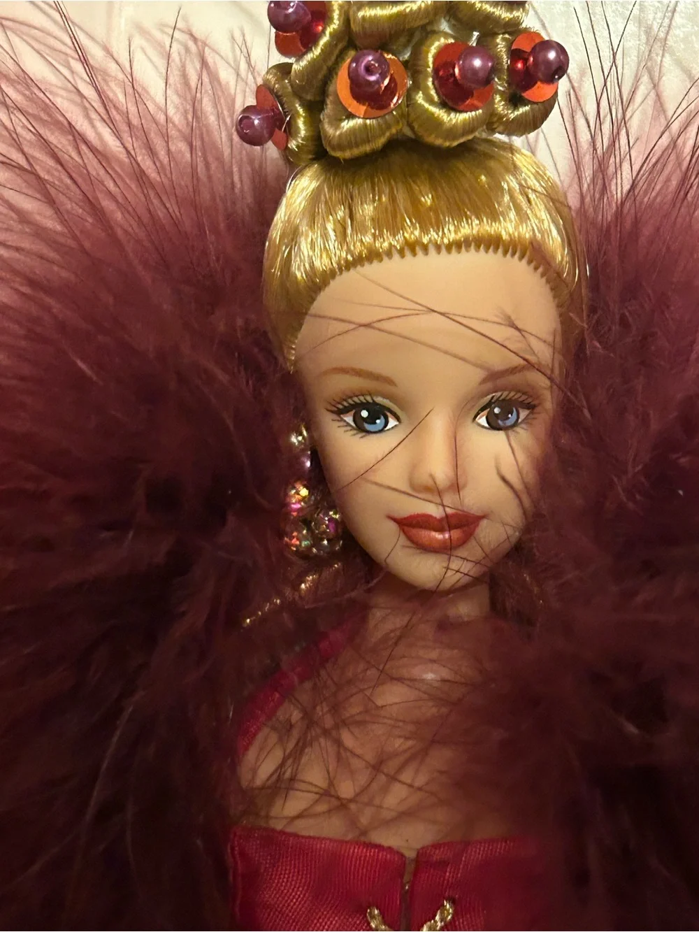 Byron Lars -porcelain Barbie- limited edition. Cream/Burgundy yr-1998!